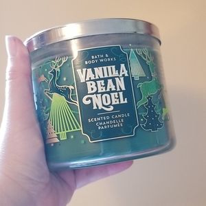 New Bath & Body Works 3 Wick Candle, Vanilla Bean Noel